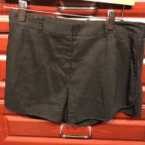 Theory linen pleated shorts size 0